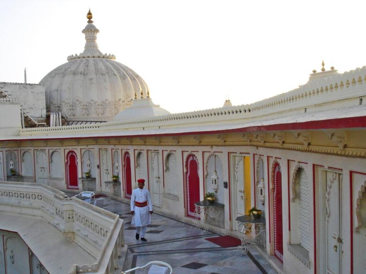 Shiv Niwas Palace By Hrh Group Of Hotels Udaipur Exterior photo