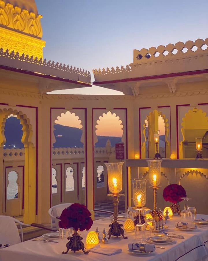 Shiv Niwas Palace By Hrh Group Of Hotels Udaipur Exterior photo