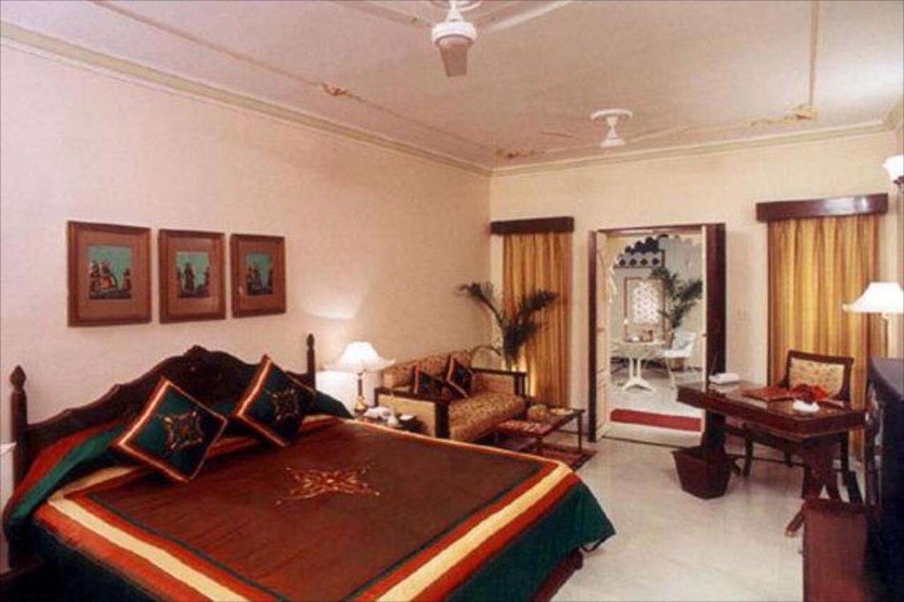 Shiv Niwas Palace By Hrh Group Of Hotels Udaipur Room photo